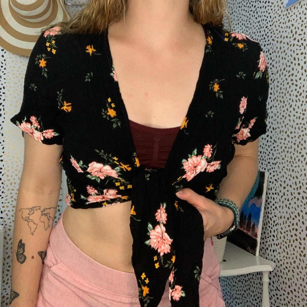Tie Front Crop
